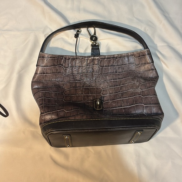 Dooney & Bourke Brown Croco Embossed Leather Logo Lock Hobo Bag with wristlet - Picture 11 of 12